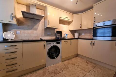 KITCHEN/DINER/LOUNGE: