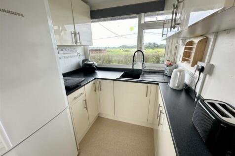 kitchen.JPEG