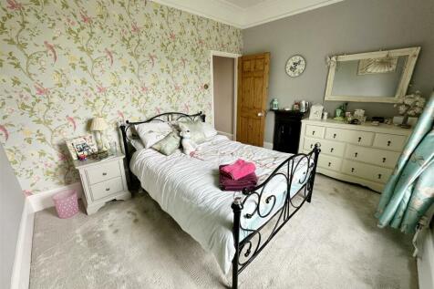 bedrom four