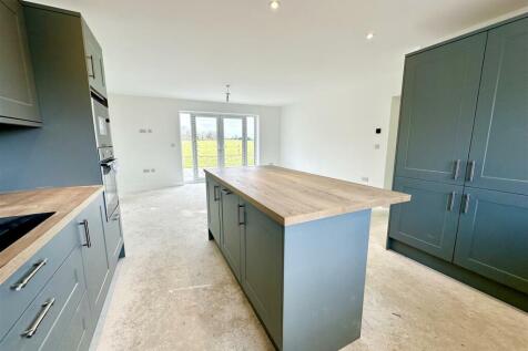 kitchen dining day room.JPEG
