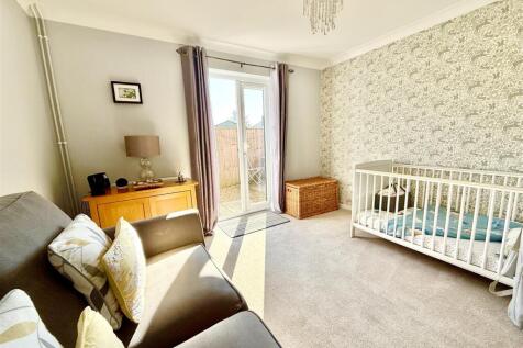 bedoom three / sitting room