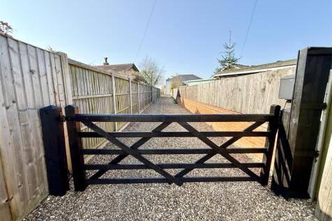 gated driveway