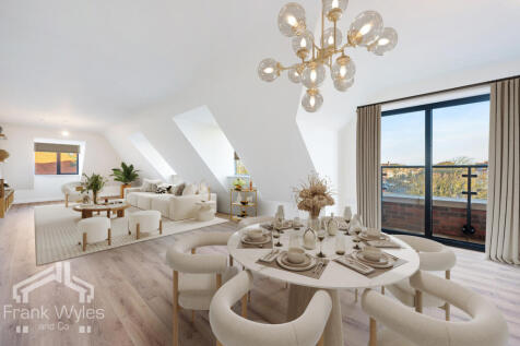 Penthouse - Dining _ Living Area