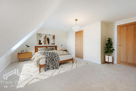 Penthouse - Master Bedroom.JPG