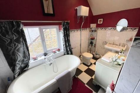 bathroom..jpg