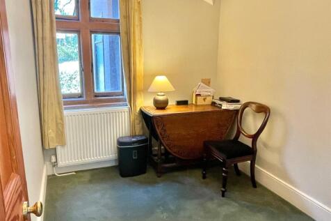 Bedroom/Study
