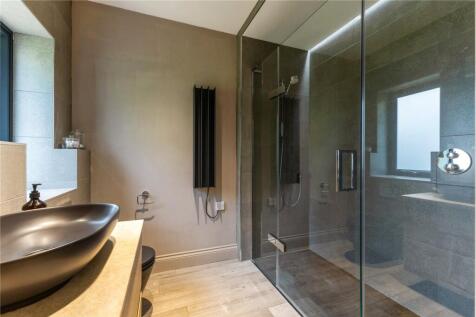 En Suite Shower Room