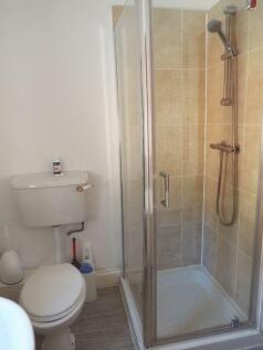 Shower in main bathroom 
