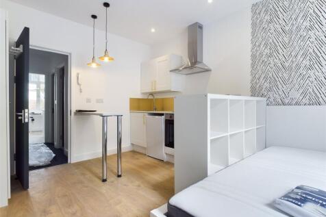 Bedroom-Room-To-Rent