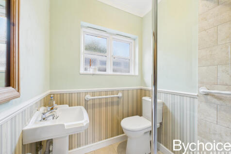 CAM05454G0-PR0092-STILL012