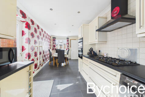 CAM05454G0-PR0054-STILL007