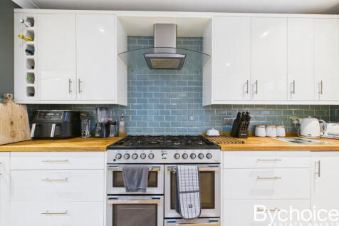 CAM05454G0-PR0070-STILL014