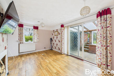 CAM05454G0-PR0074-STILL002