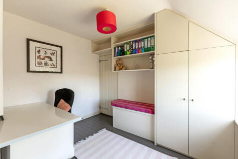 Bedroom Study Area