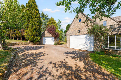 Garaging &amp; Parking