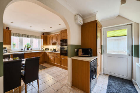 Utility Room &amp; Kitchen