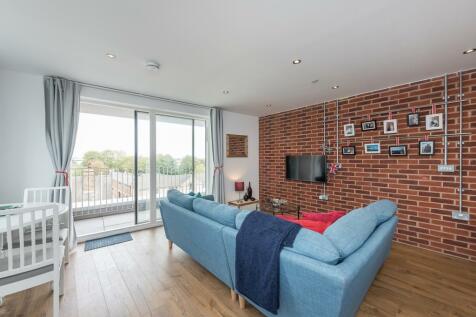 3 Bedroom Flats To Rent In Watford Hertfordshire Rightmove