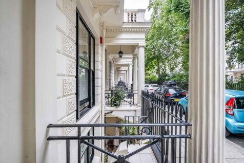White Stucco Fronted Building