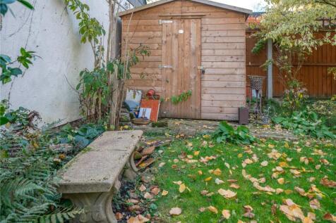 Garden Bench/Shed