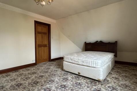 Bed 1.JPG
