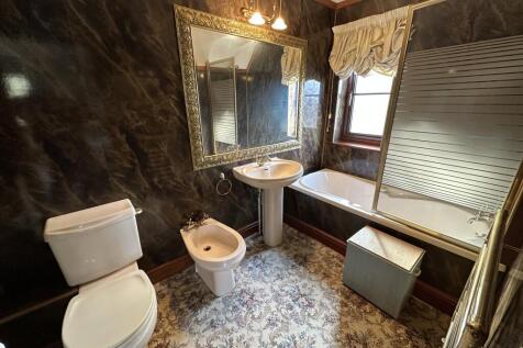 En-suite.JPG