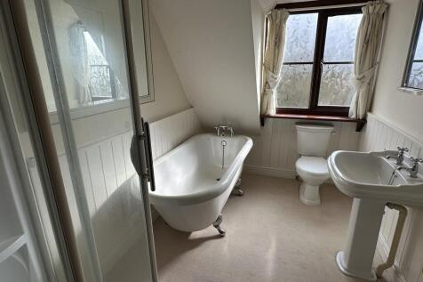 Bathroom.JPG