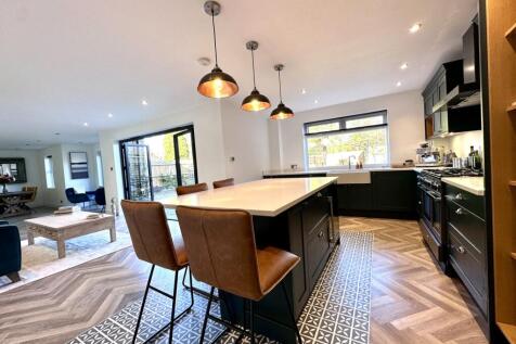 Kitchen Main
