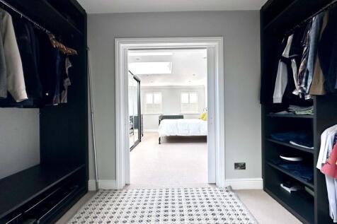 Walk in Wardrobe