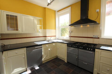 Kitchen 1.JPG