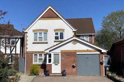 12 Wheatfield Close
