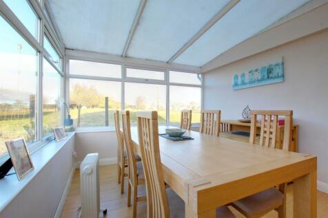 DINING/SUN ROOM