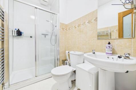 The shower room with large double shower