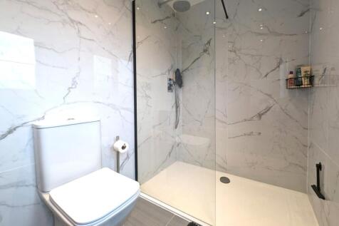 En-Suite Shower