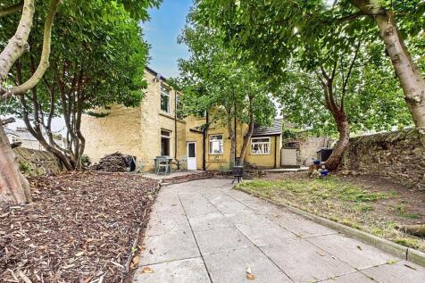 Spacious Garden with seating areas, rear of the property