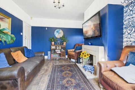 Dining Room currently used as a Lounge