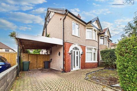 Welcome to Lake Grove