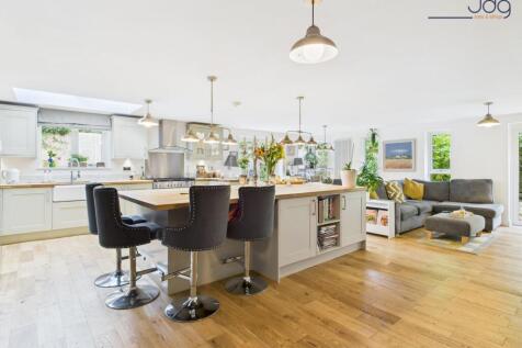 Open plan Kitchen