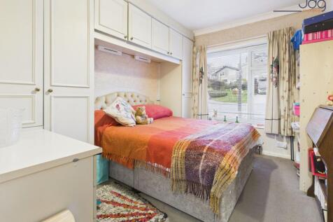 Double Bedroom 1 with built in storage