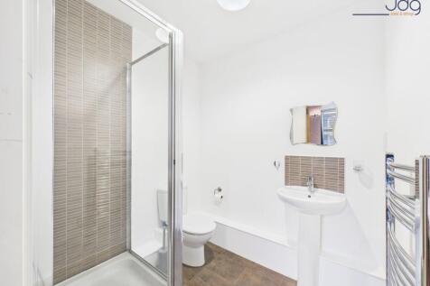 En Suite Shower Room