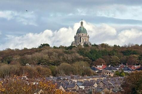 Views from the rear garden