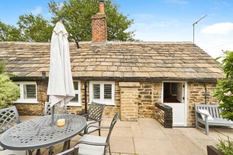 Low Moor Side, New Farnley, LEEDS