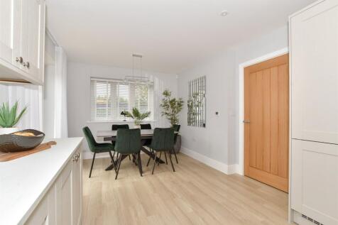 Kitchen Diner Showhome