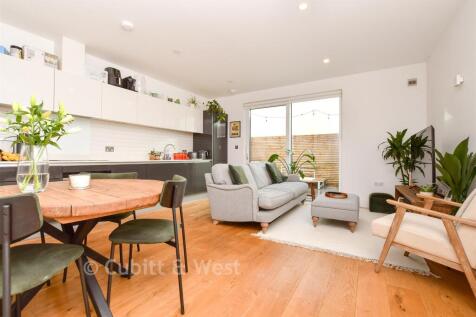 Kitchen Living/Dining Room