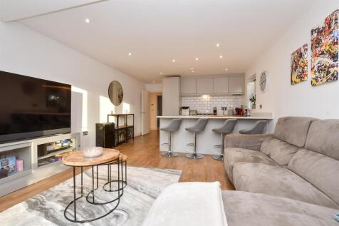 Kitchen / Lounge / Diner