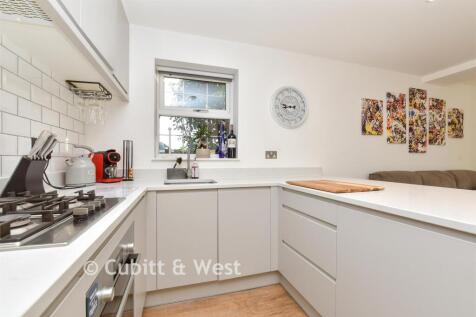 Kitchen / Lounge / Diner