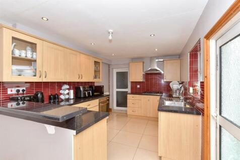 Kitchen/ Breakfast Room