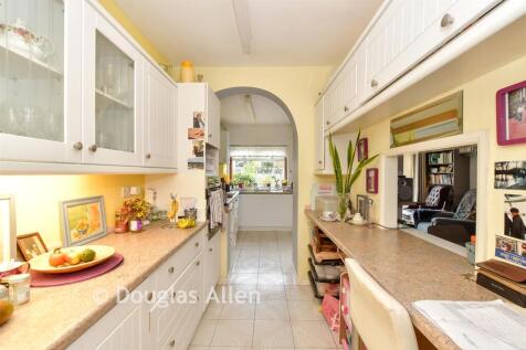Kitchen/Breakfast Area