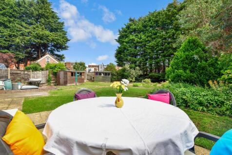 Lifestyle Rear Garden