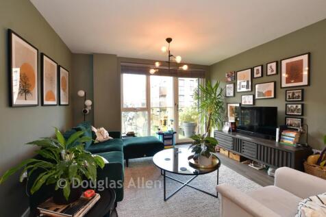 Lounge/Kitchen /Dining Room