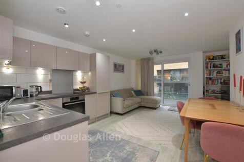 Lounge/Kitchen /Dining Room